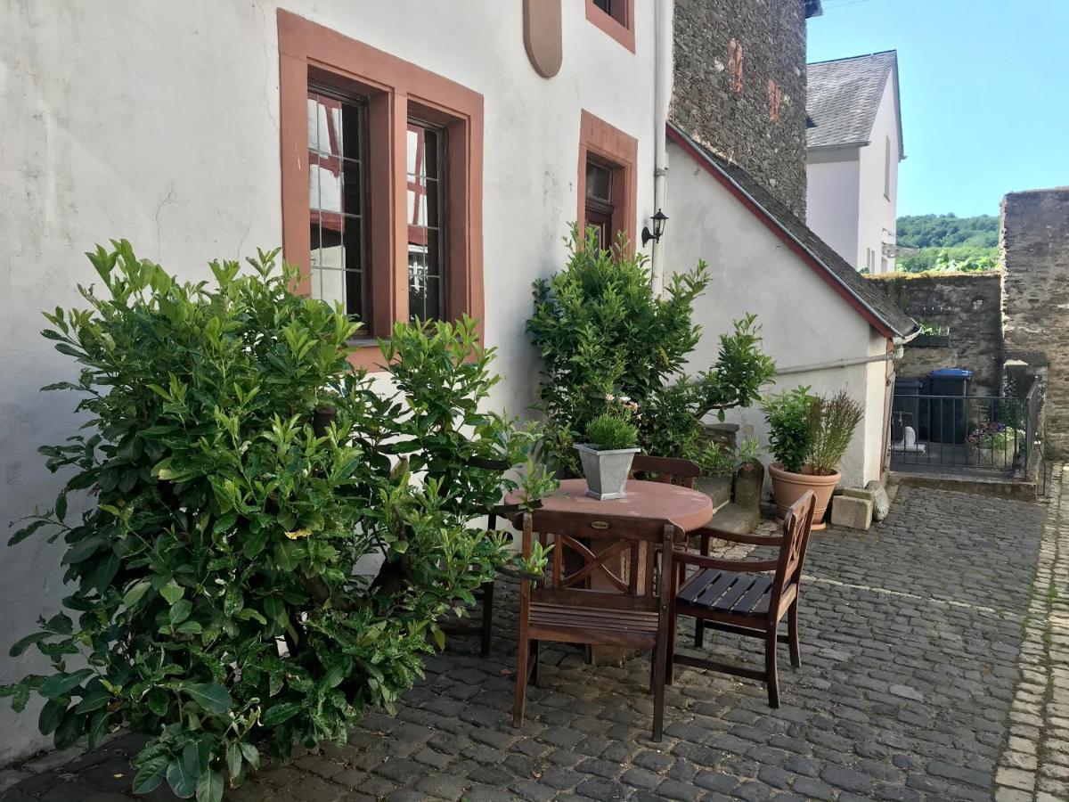 Alter Posthof Lieser Exteriör bild