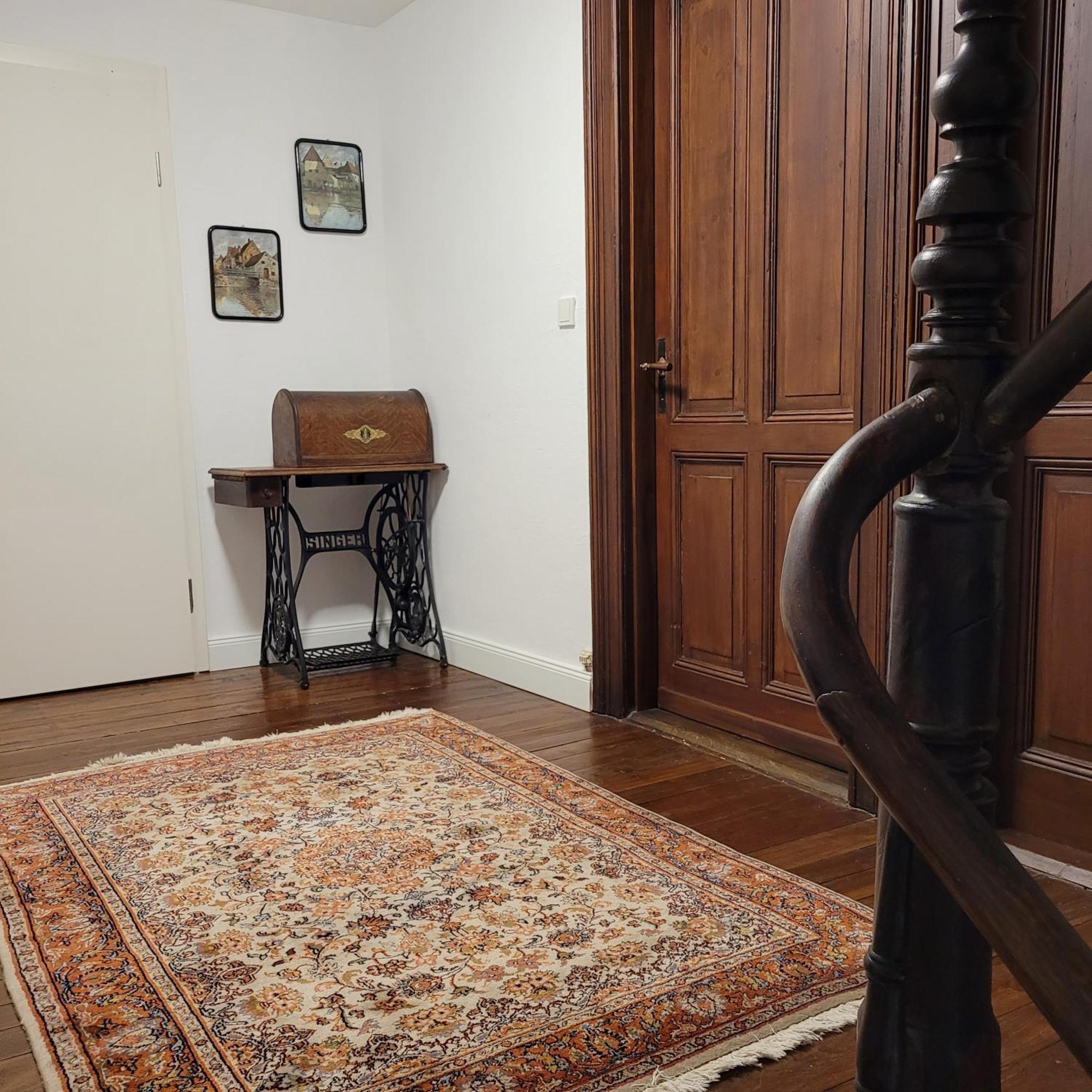 Alter Posthof Lieser Rum bild